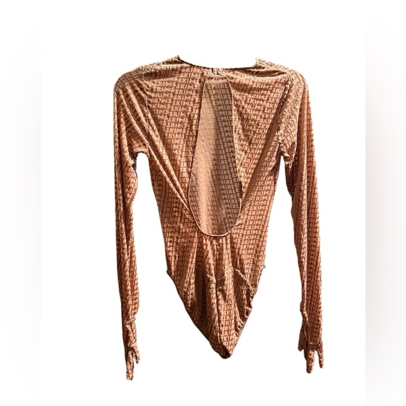 SKIMS Velvet Glove Bodysuit Sienna - Picture 3 of 4